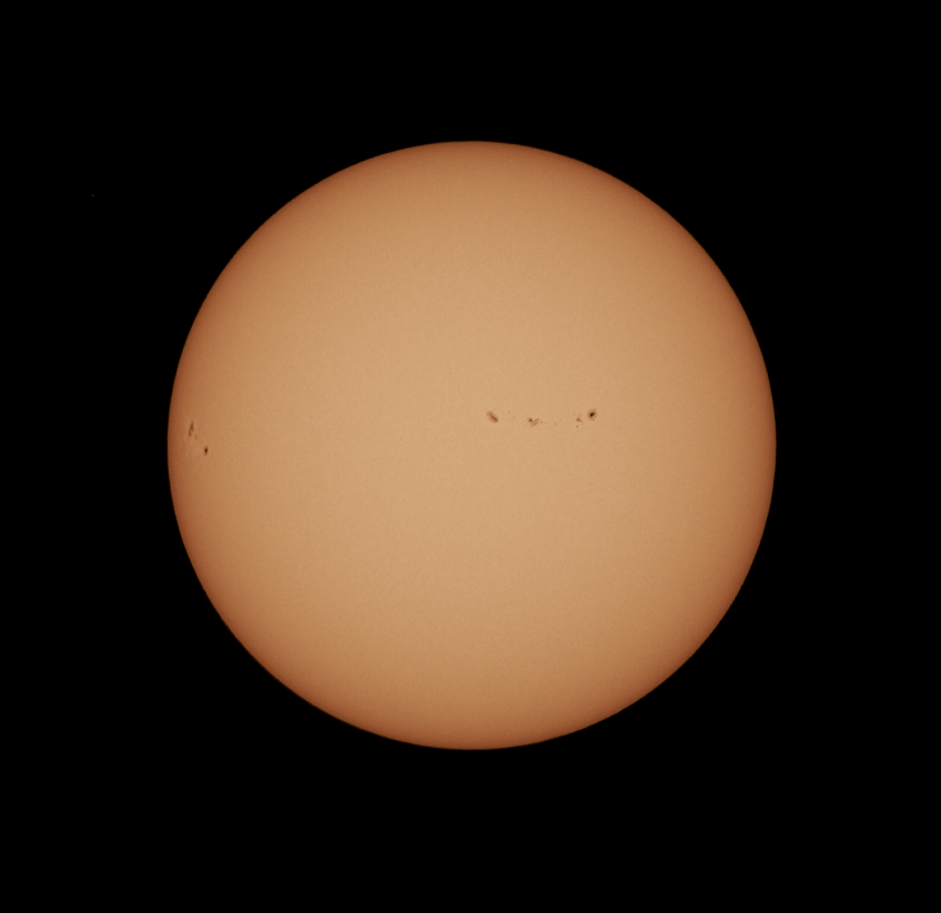 Sunspot Region 2671 (right) and 2672 (left)