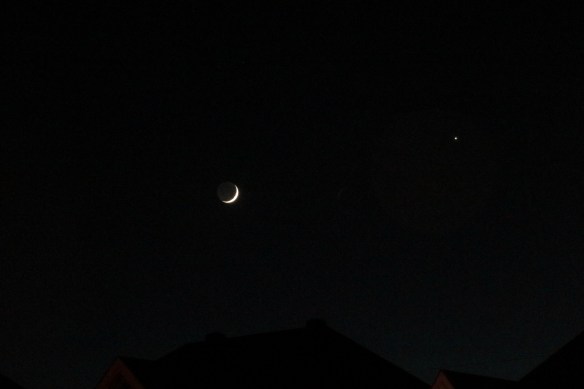 Venus 6 degrees from the Moon (May 17, 2018) - Benoit Guertin